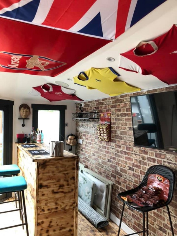 Bob's Bar