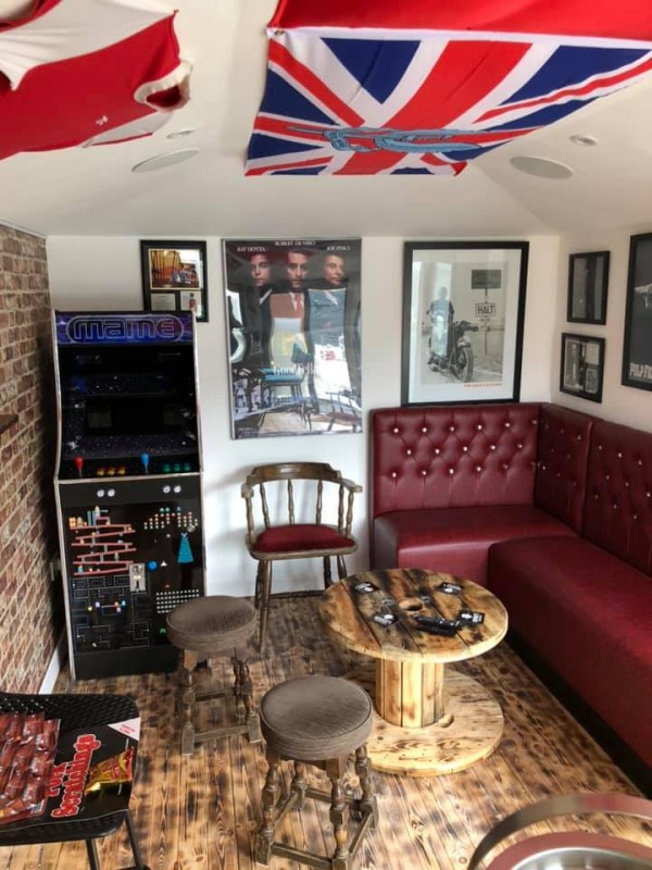 Bob's Bar