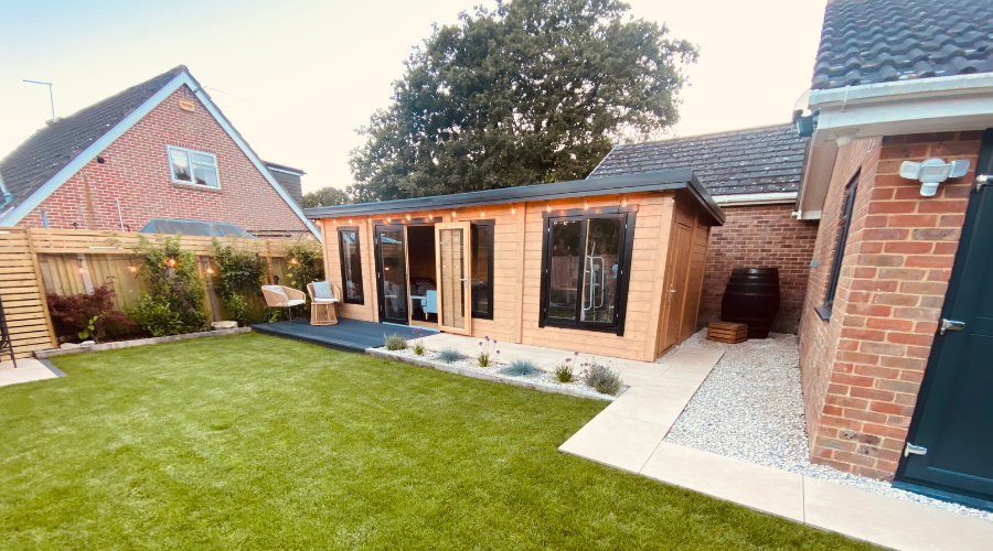 It_looks_amazing_in_our_new_garden-image-2