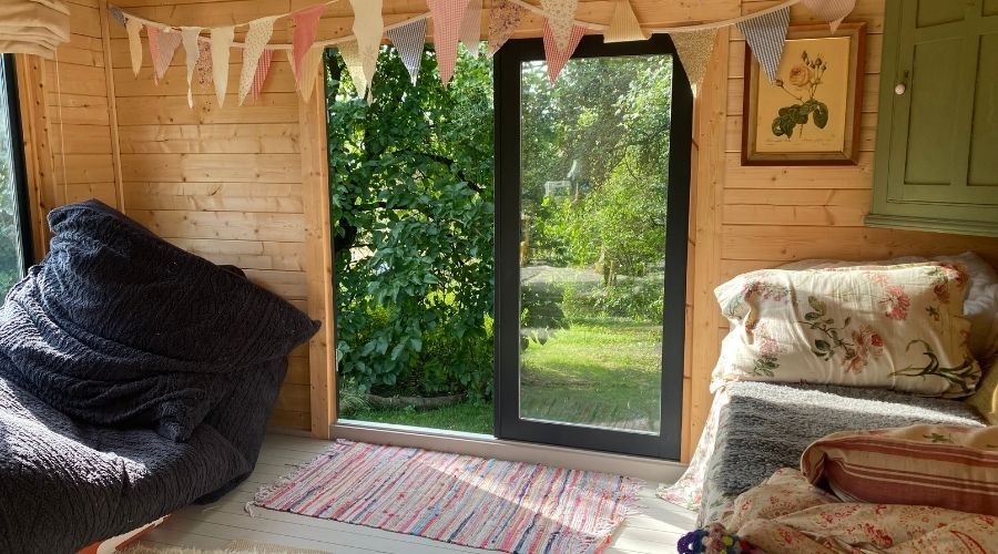 Delighted_with_it-image-3